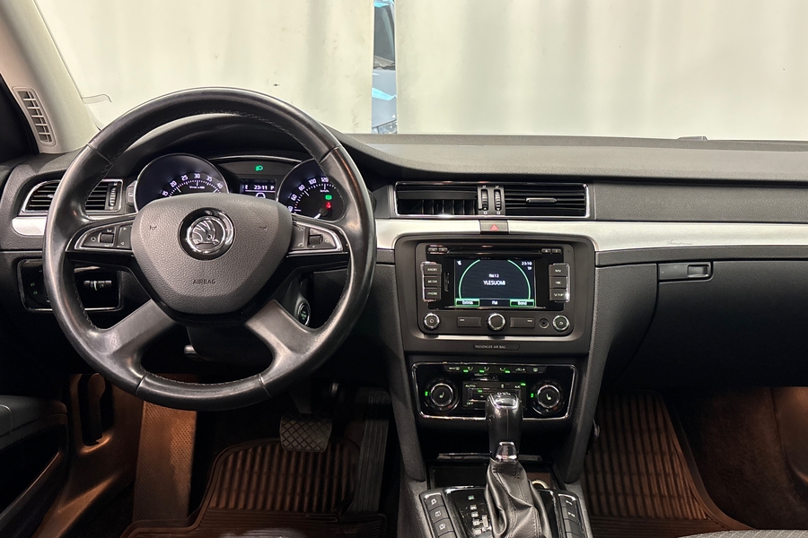 Skoda Superb vaihtoauto