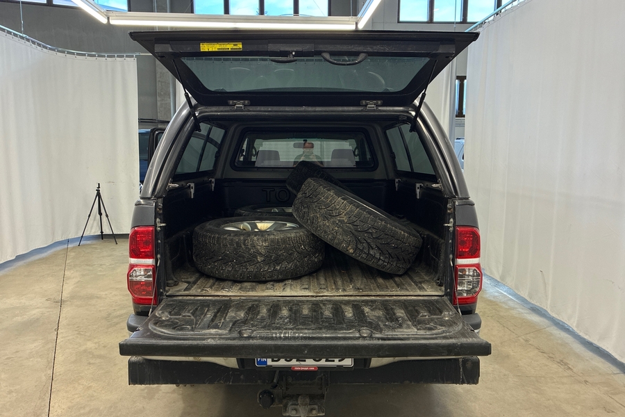 Toyota Hilux vaihtoauto