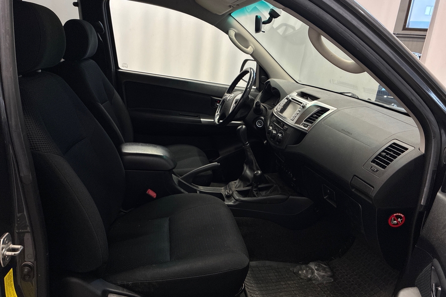 Toyota Hilux vaihtoauto