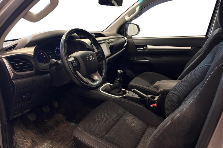 Toyota Hilux vaihtoauto