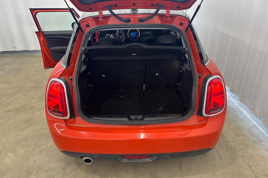 Mini Hatchback vaihtoauto