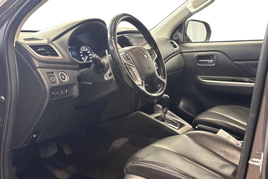 Mitsubishi L200 vaihtoauto