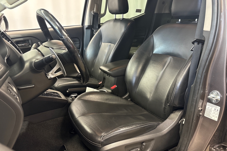 Mitsubishi L200 vaihtoauto