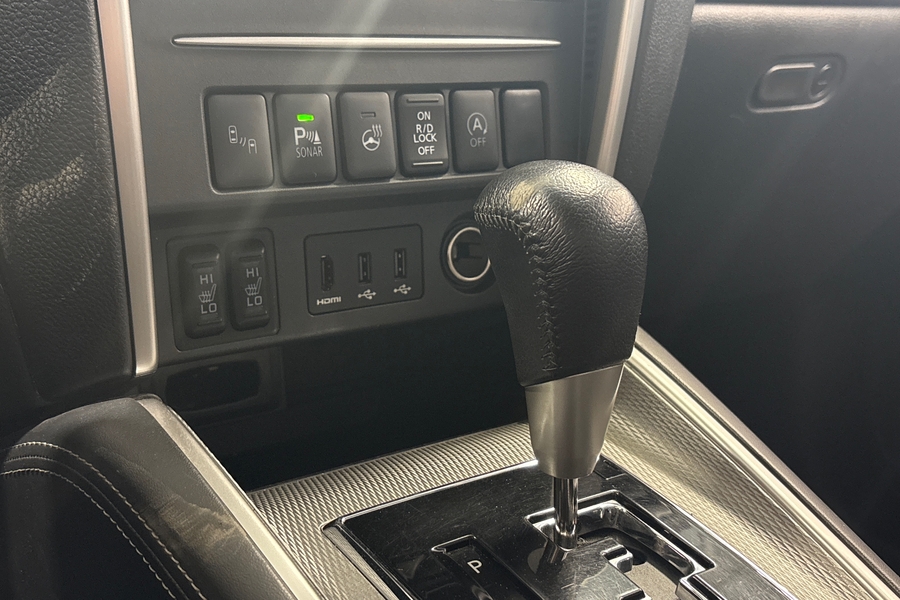 Mitsubishi L200 vaihtoauto