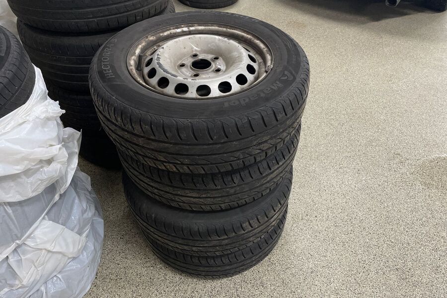 Volkswagen Caddy Maxi vaihtoauto