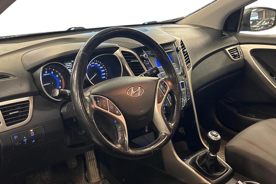 Hyundai i30 5d vaihtoauto