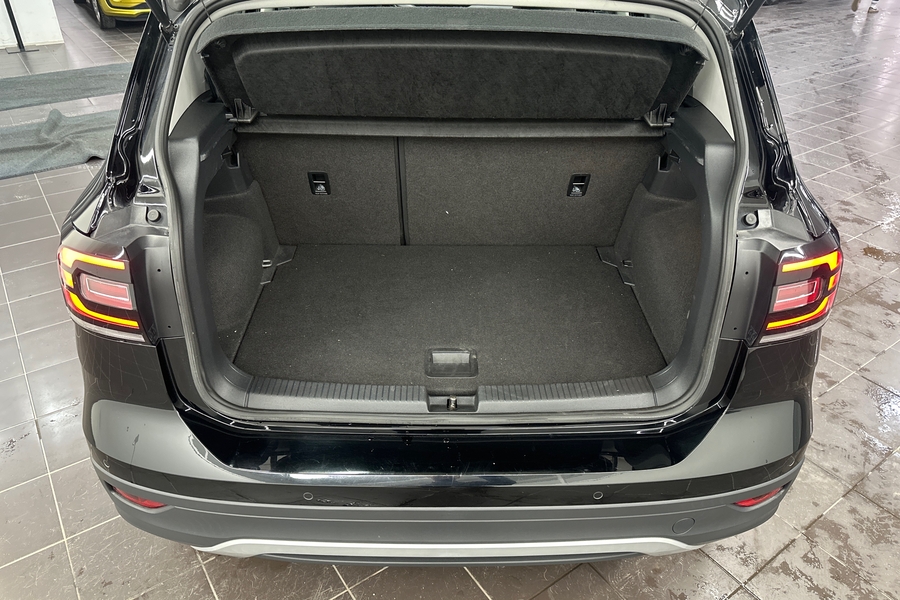 Volkswagen T-Cross vaihtoauto