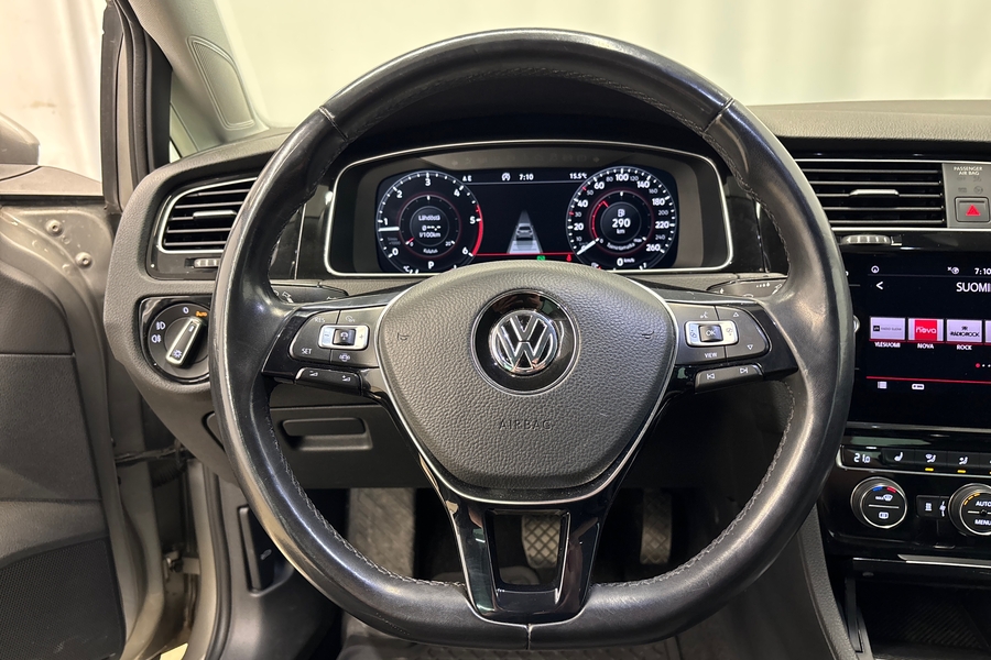 Volkswagen Golf vaihtoauto