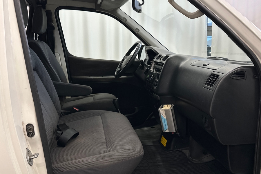 Toyota Hiace vaihtoauto