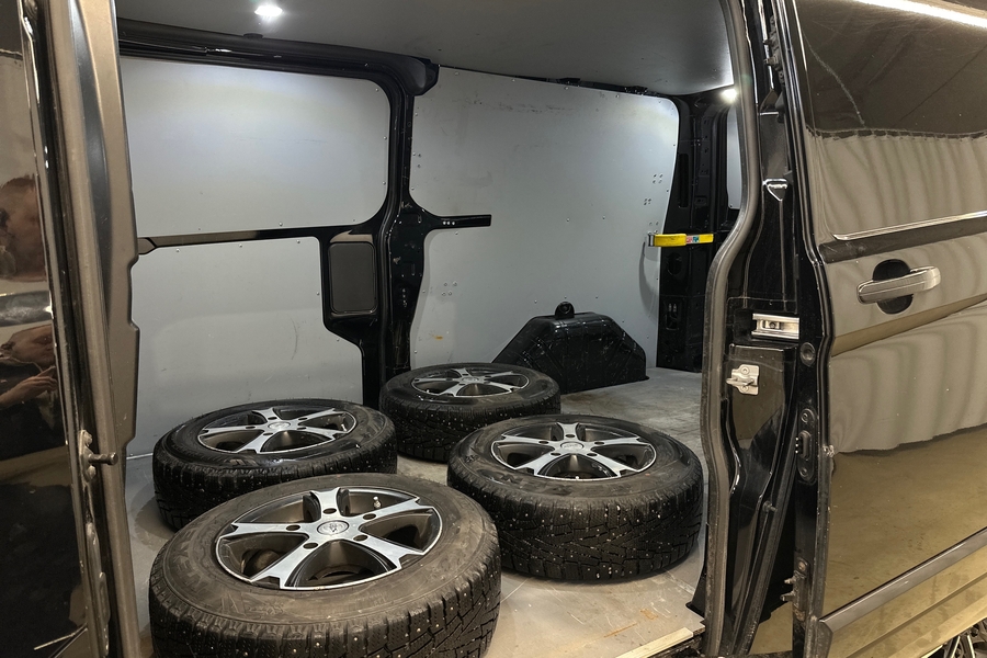 Ford Transit Custom vaihtoauto