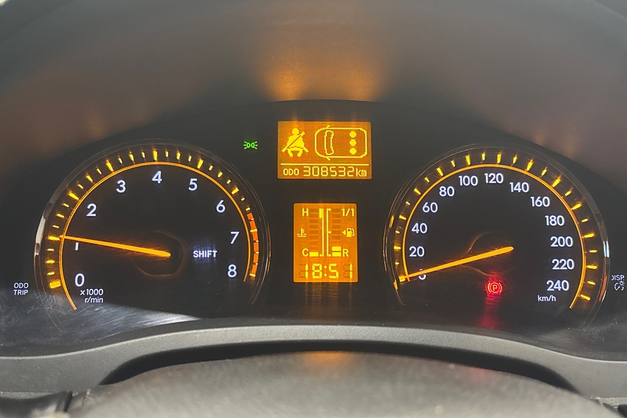 Toyota Avensis vaihtoauto