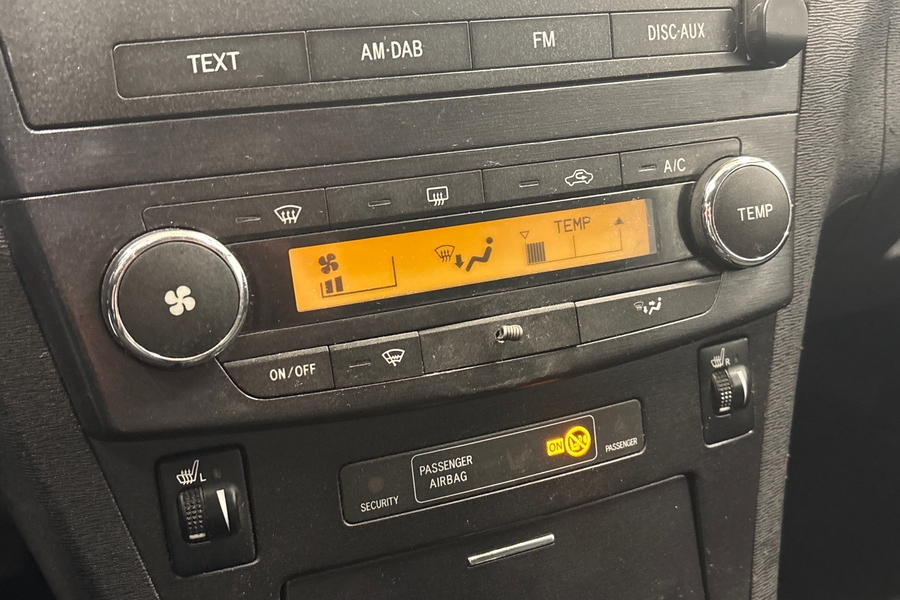 Toyota Avensis vaihtoauto