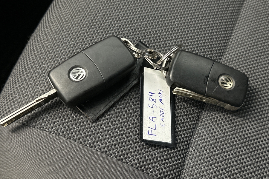 Volkswagen Caddy Maxi vaihtoauto