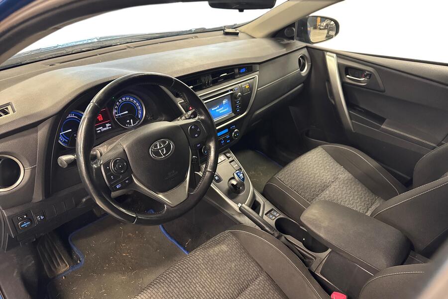 Toyota Auris vaihtoauto