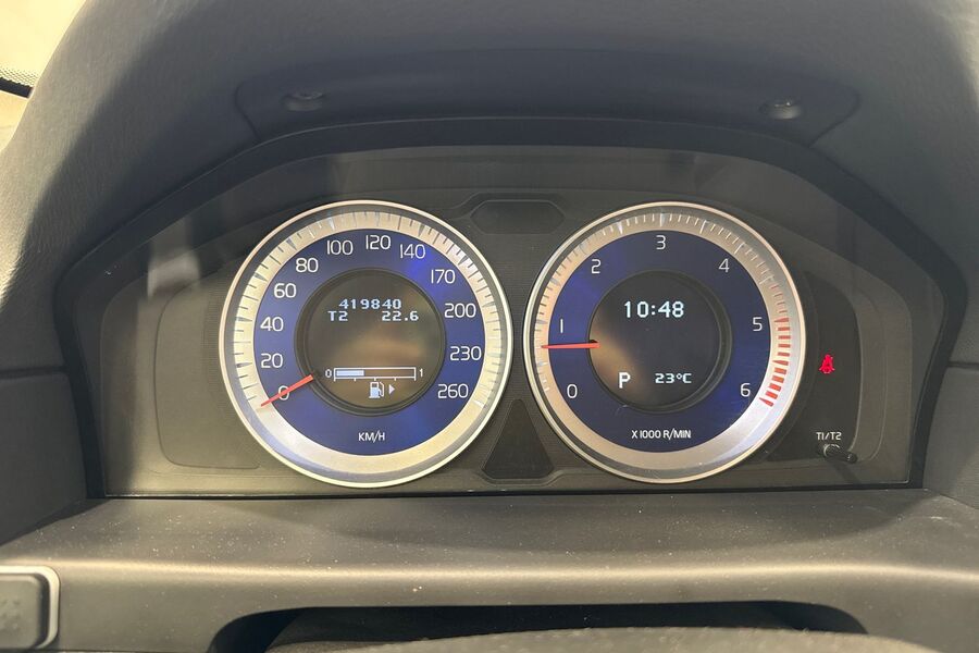 Volvo V70 vaihtoauto
