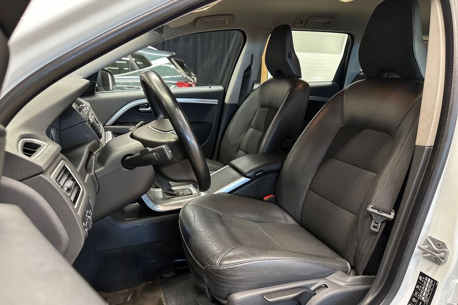 Volvo V70 vaihtoauto