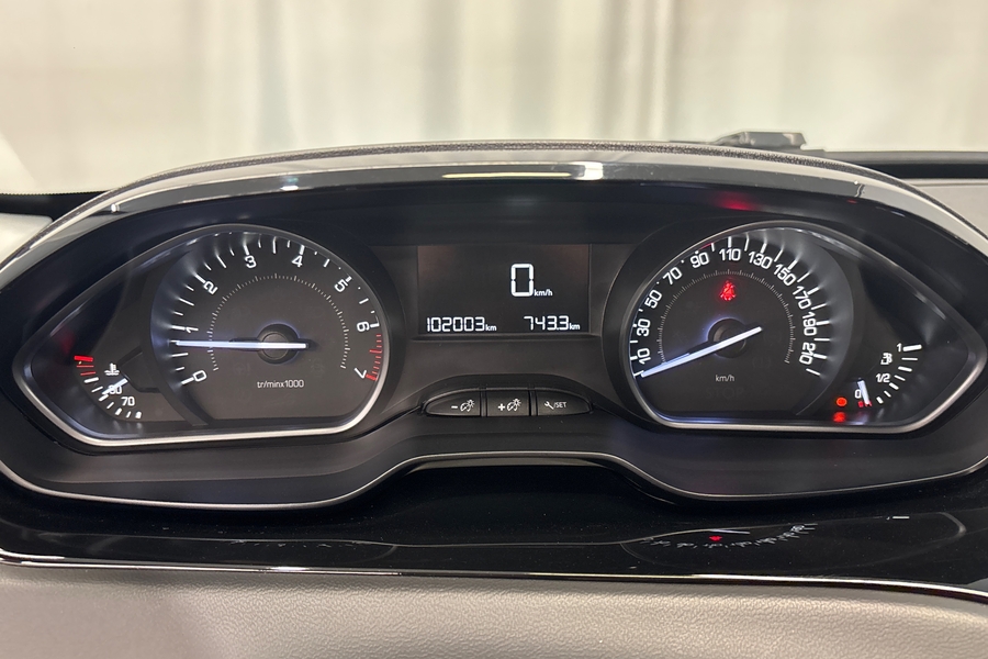 Peugeot 208 vaihtoauto
