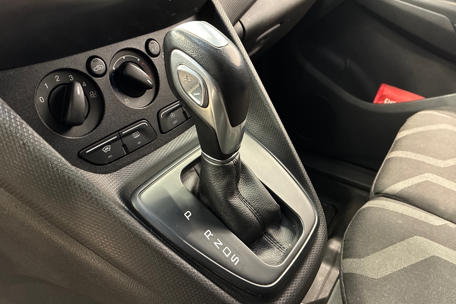 Ford Transit Connect vaihtoauto