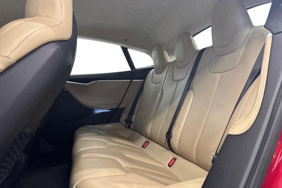 Tesla Model S vaihtoauto