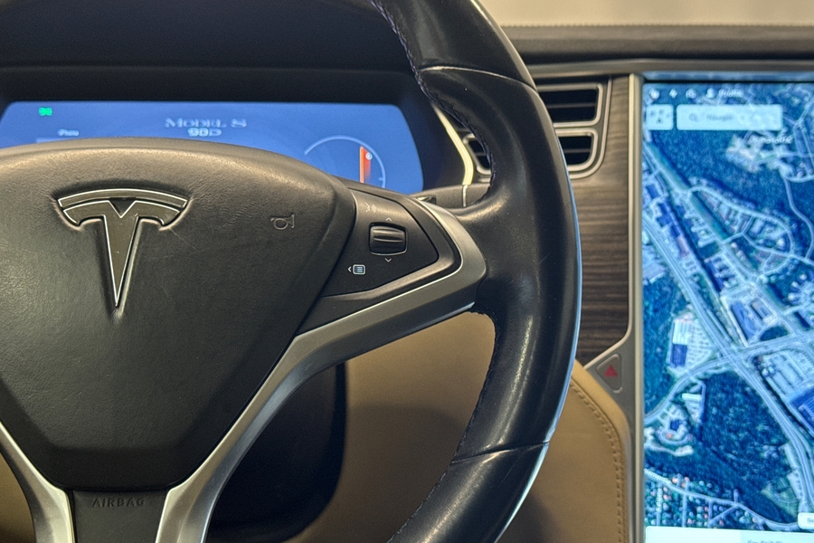 Tesla Model S vaihtoauto