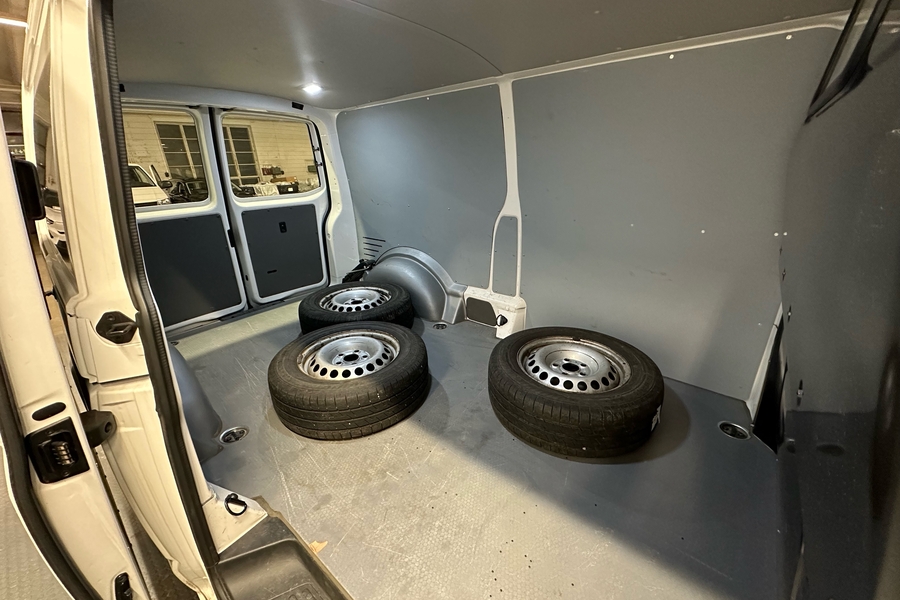 Volkswagen Transporter vaihtoauto