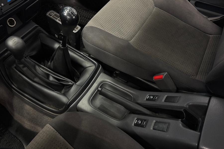 Nissan NP300 vaihtoauto