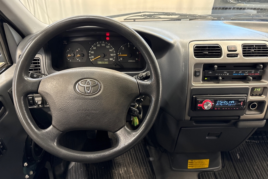 Toyota Hiace vaihtoauto