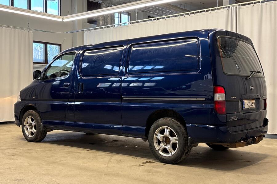 Toyota Hiace vaihtoauto