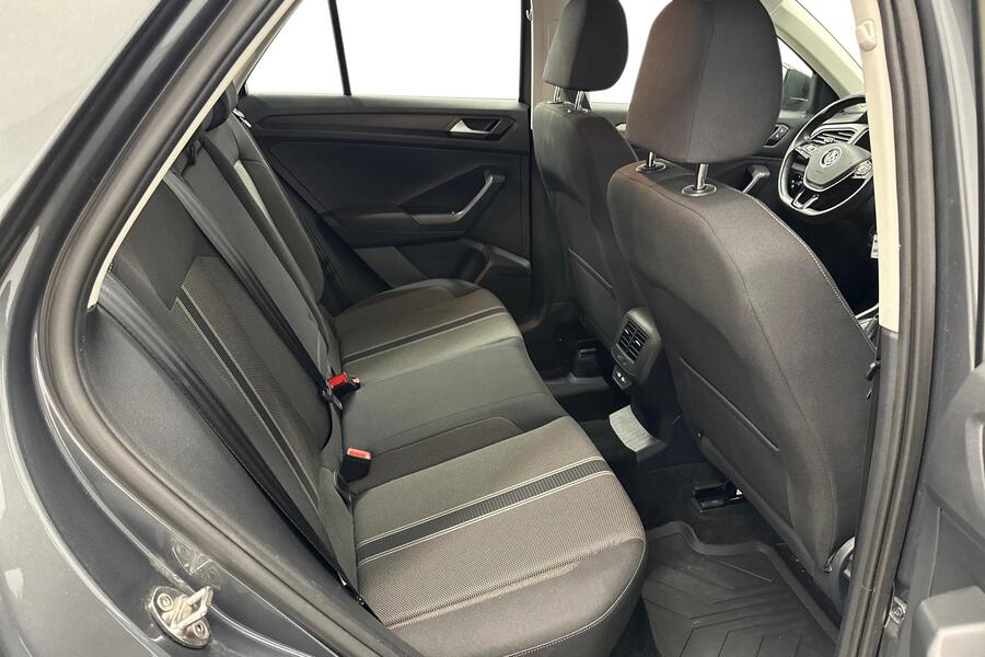 Volkswagen T-Roc vaihtoauto