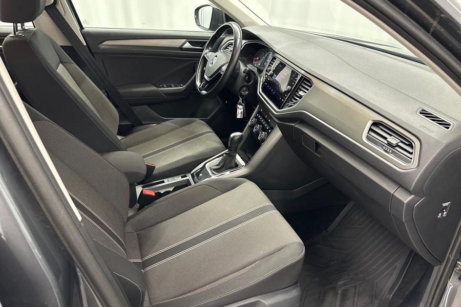 Volkswagen T-Roc vaihtoauto