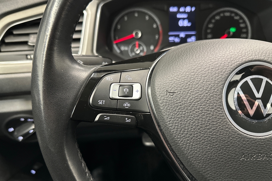 Volkswagen T-Roc vaihtoauto