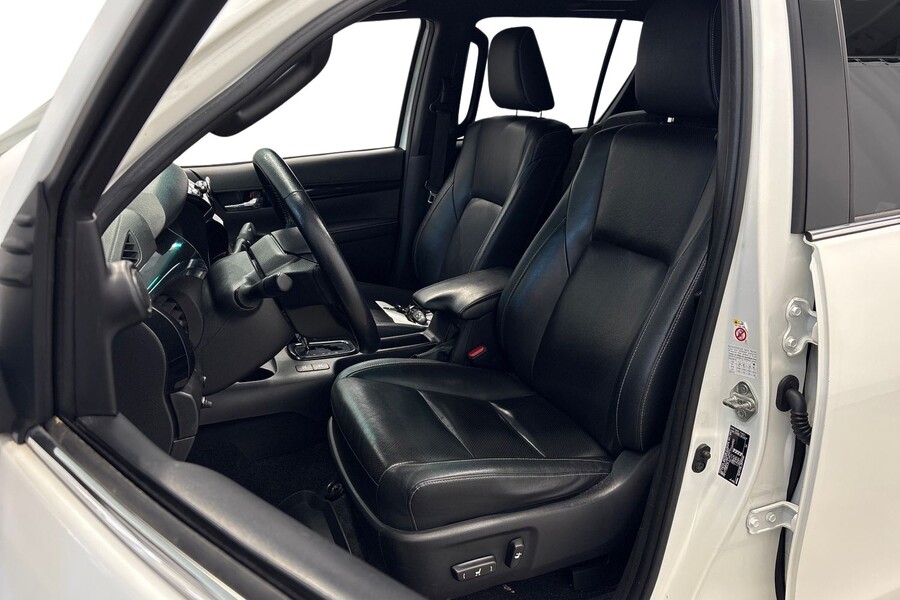 Toyota Hilux vaihtoauto