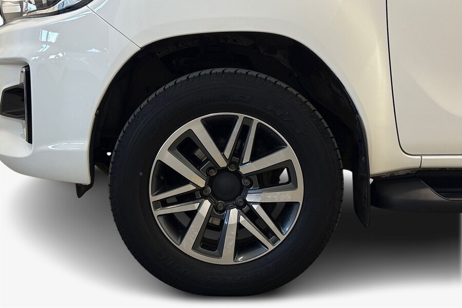 Toyota Hilux vaihtoauto
