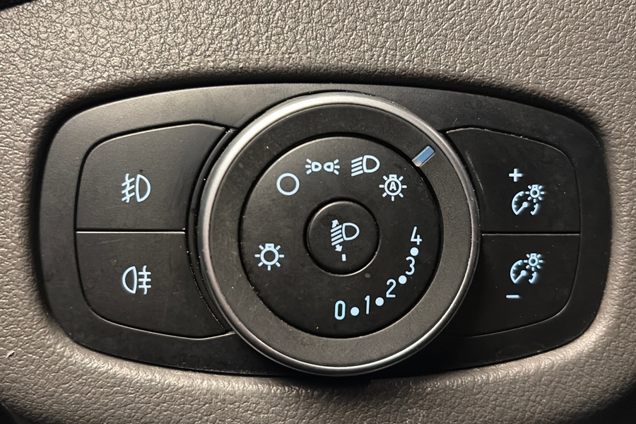 Ford Transit Connect vaihtoauto