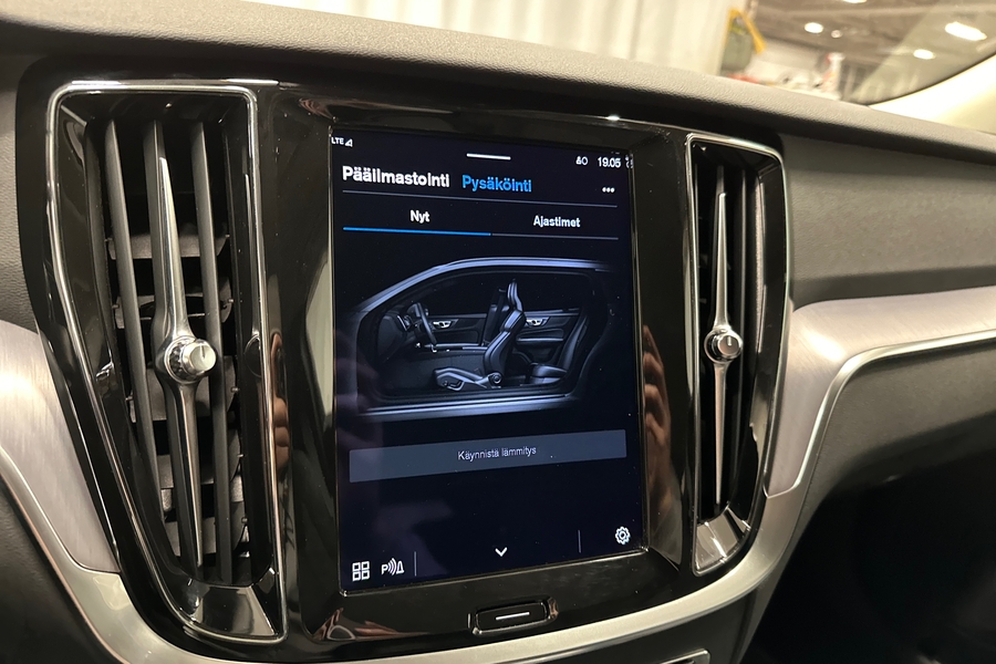 Volvo V60 Cross Country vaihtoauto