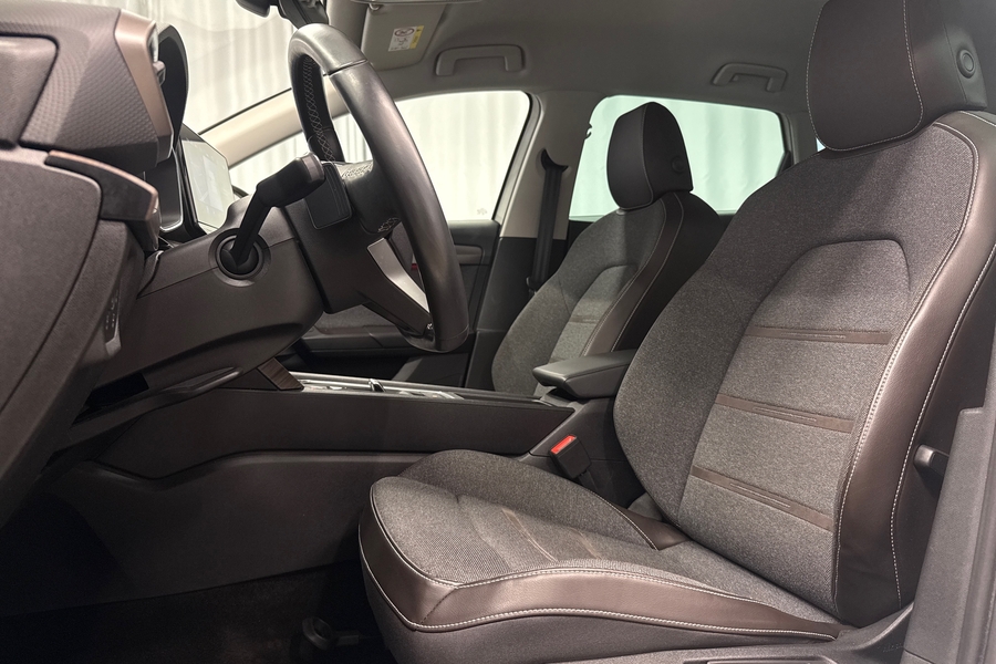 SEAT Leon Sportstourer vaihtoauto