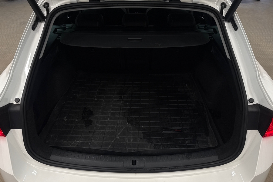 SEAT Leon Sportstourer vaihtoauto