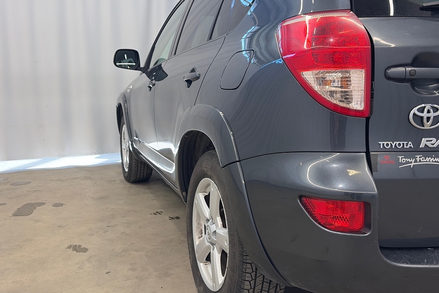 Toyota RAV4 vaihtoauto