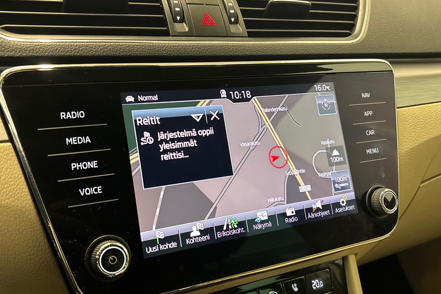 Skoda Superb vaihtoauto