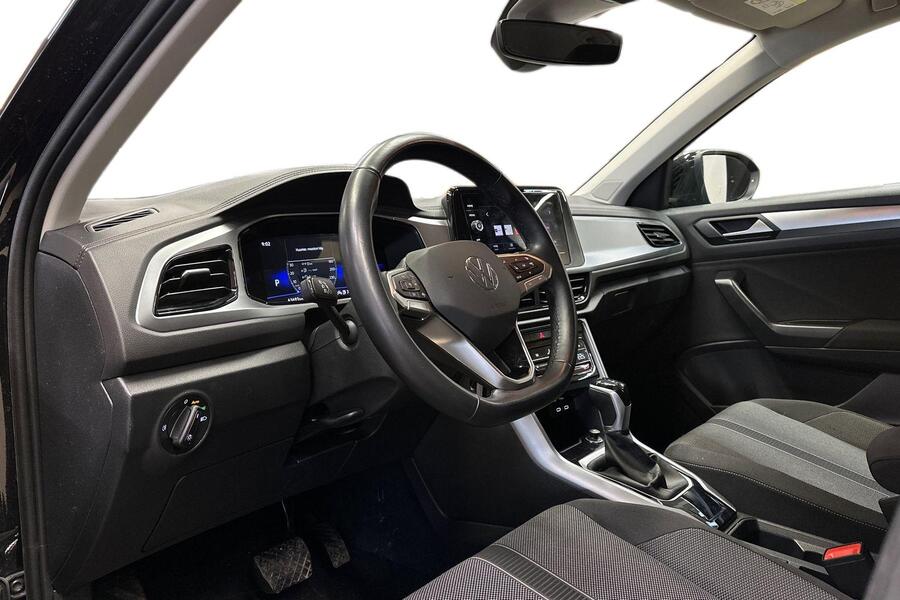 Volkswagen T-Roc vaihtoauto