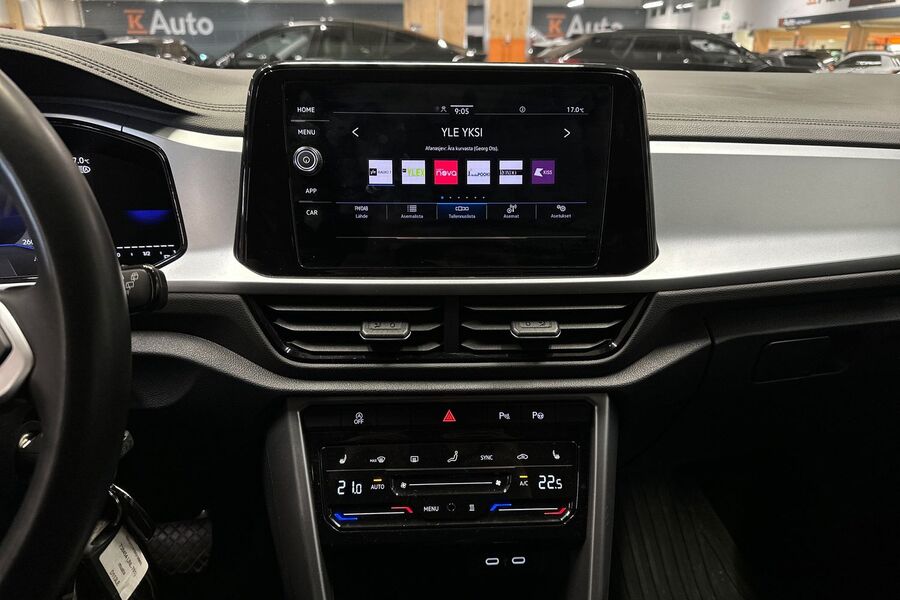 Volkswagen T-Roc vaihtoauto