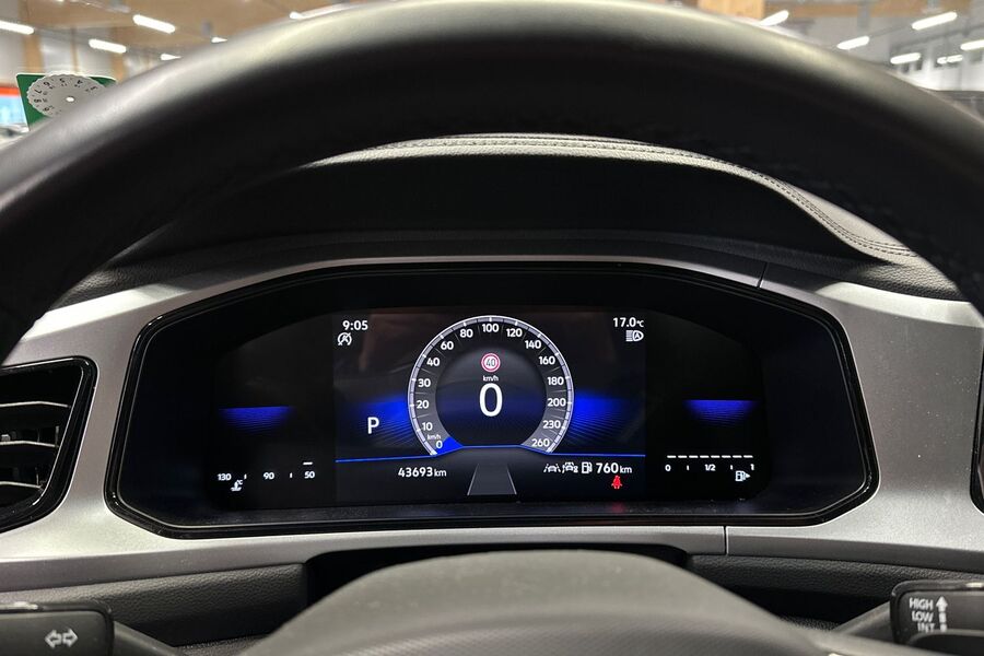 Volkswagen T-Roc vaihtoauto