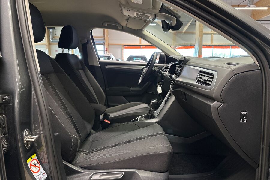 Volkswagen T-Roc vaihtoauto