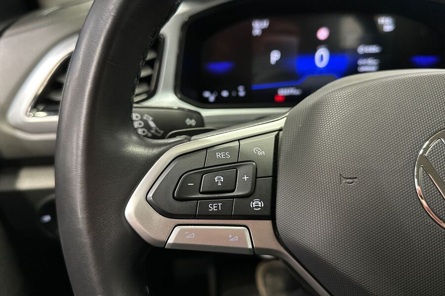 Volkswagen T-Roc vaihtoauto