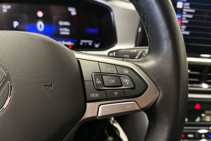 Volkswagen T-Roc vaihtoauto