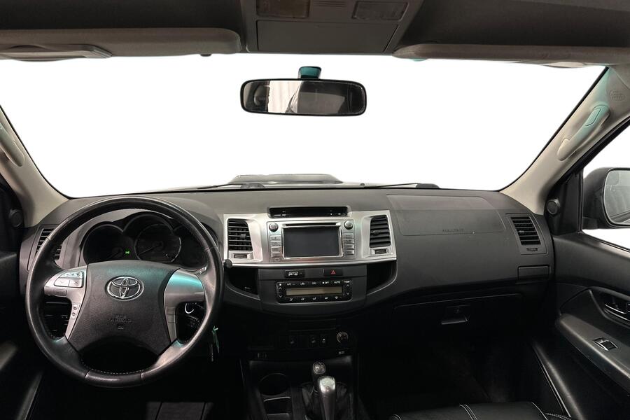 Toyota Hilux vaihtoauto