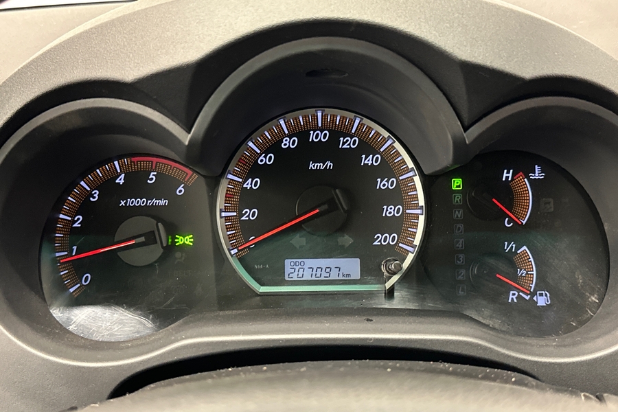 Toyota Hilux vaihtoauto