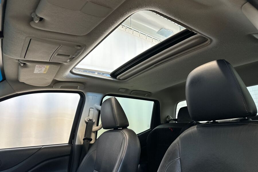 Nissan Navara vaihtoauto
