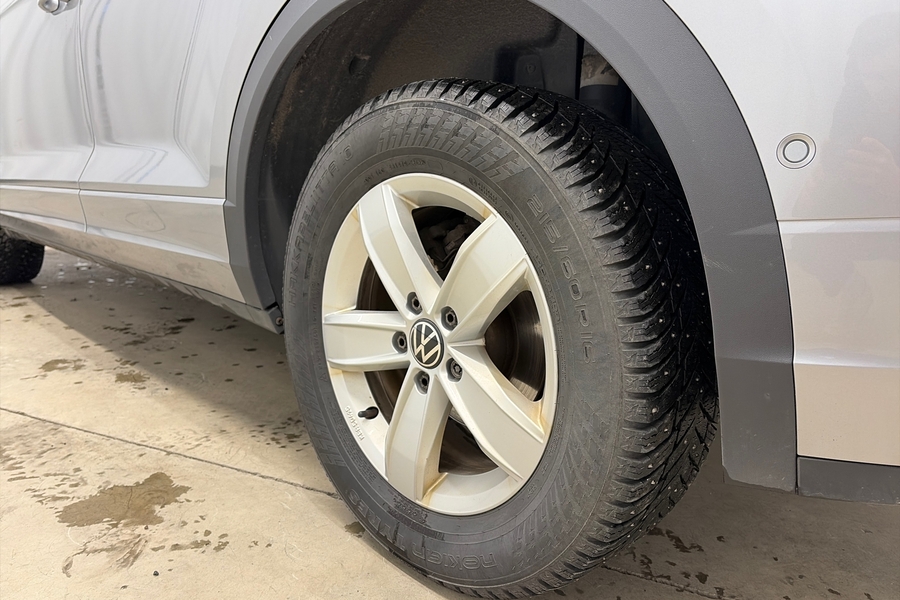 Volkswagen T-Roc vaihtoauto