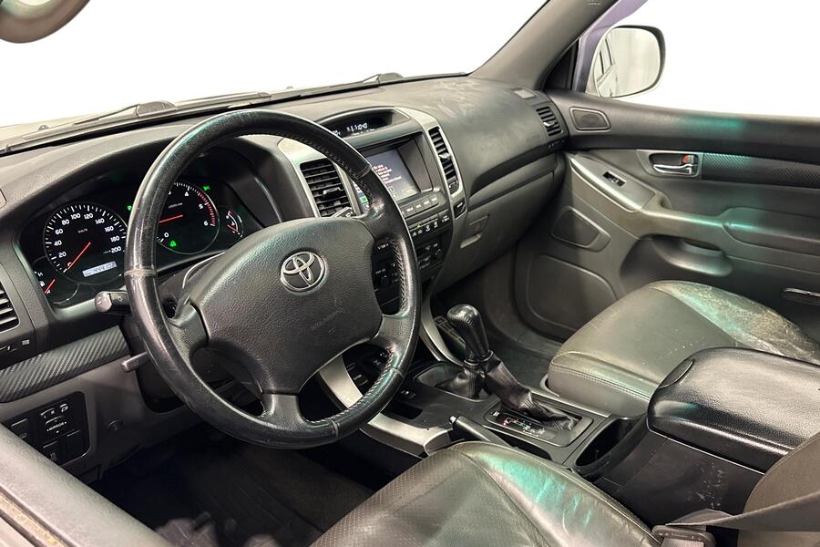 Toyota Land Cruiser vaihtoauto